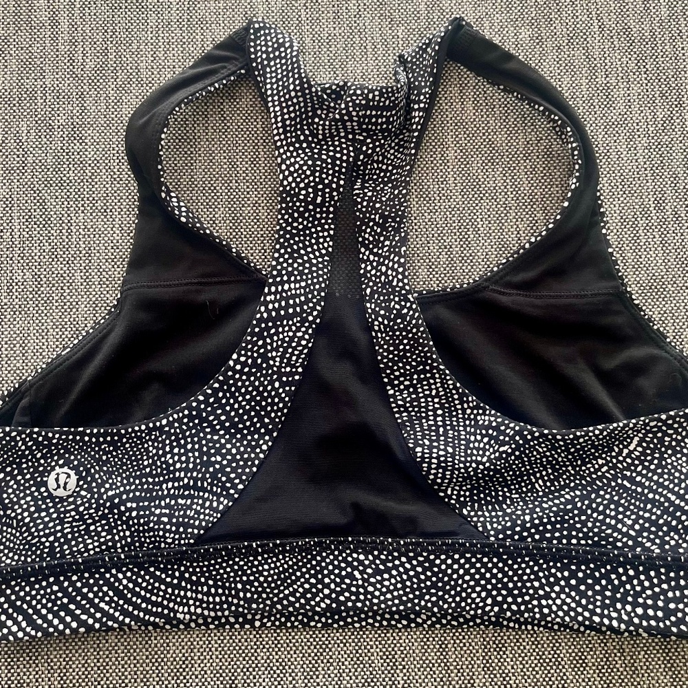 Lululemon Sports Bra Mesh Back Size 8